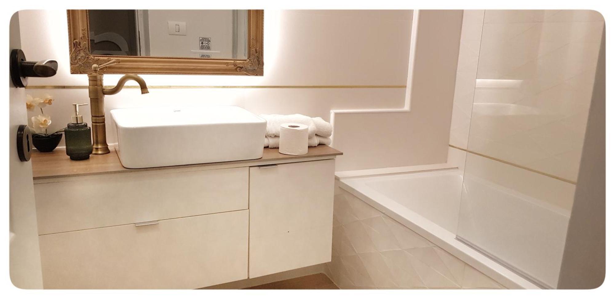 Elania Residence Târgu Jiu المظهر الخارجي الصورة