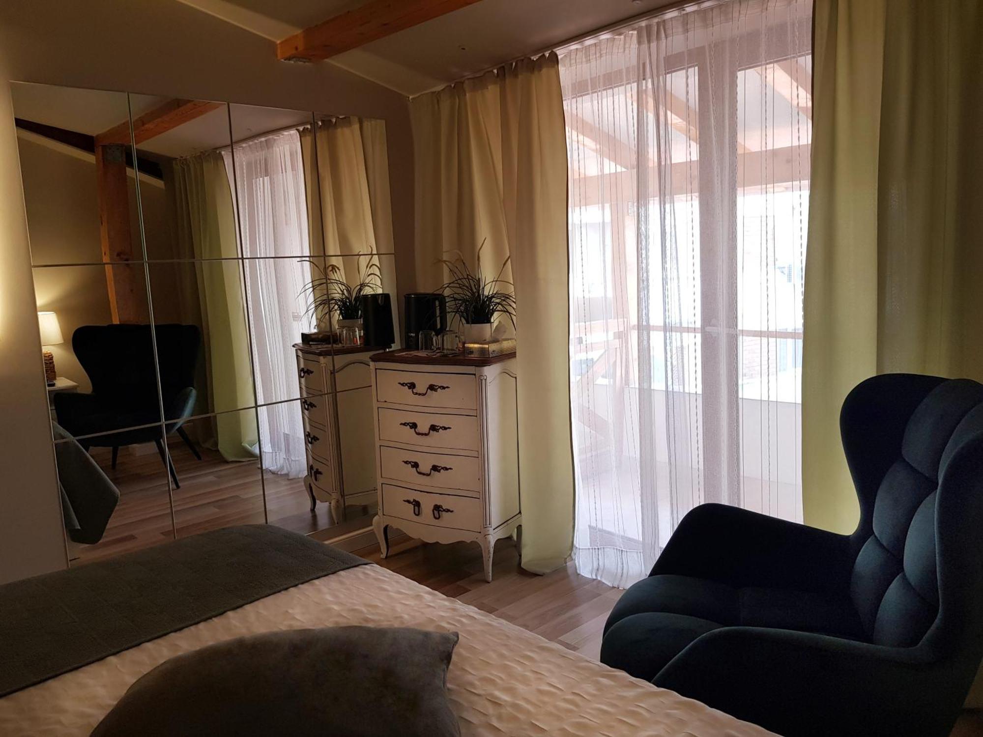 Elania Residence Târgu Jiu المظهر الخارجي الصورة