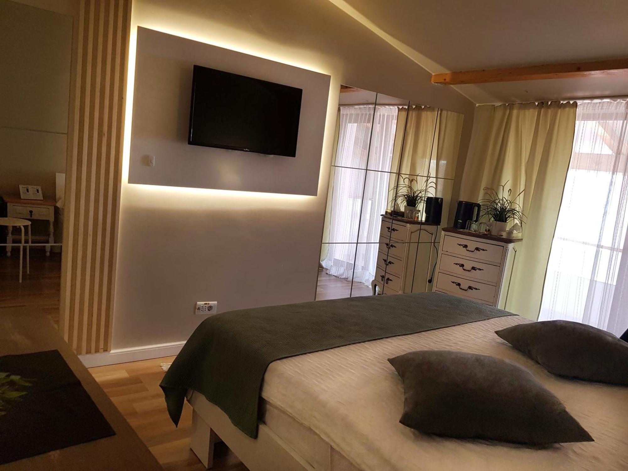 Elania Residence Târgu Jiu المظهر الخارجي الصورة