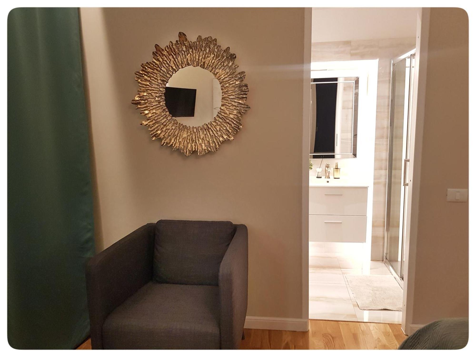 Elania Residence Târgu Jiu المظهر الخارجي الصورة